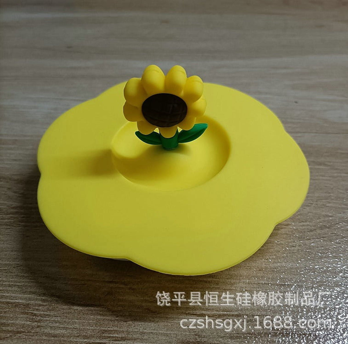 Silicone Mug Lids, 4 Pack of Airtight Covers for Coffee and Tea Cups - Image 5
