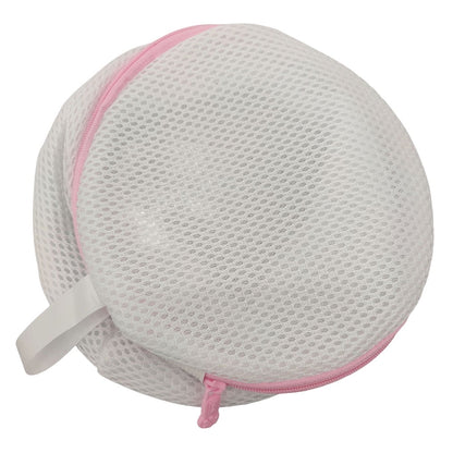Mesh Wash Bags for Delicates, Set of 3 at 15 x 15 cm - Image 4